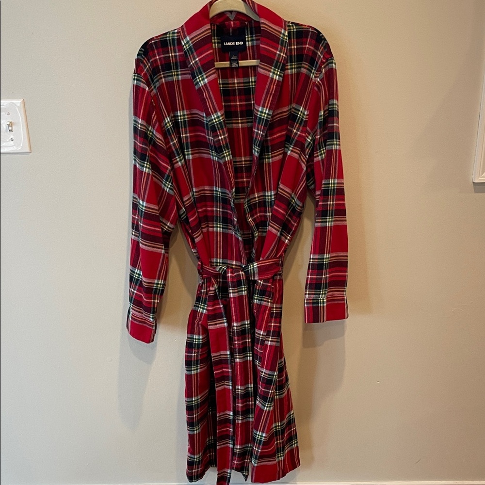 Lands End Flannel Red Plaid Robe
